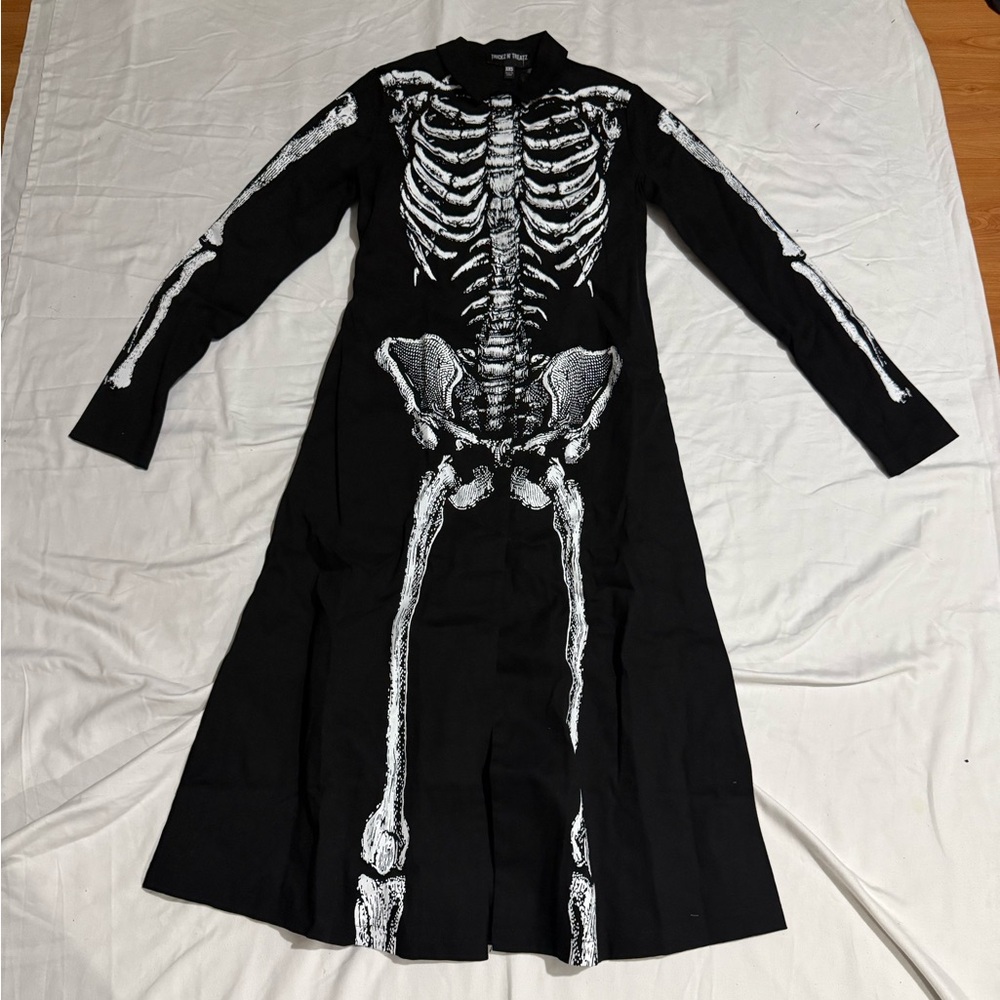 Dolls Kill Trickz N Treatz Lurking Horror Skeleton Trench Coat